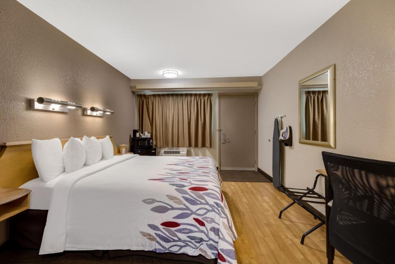 Red Roof Inn Asheville - Biltmore West Εξωτερικό φωτογραφία