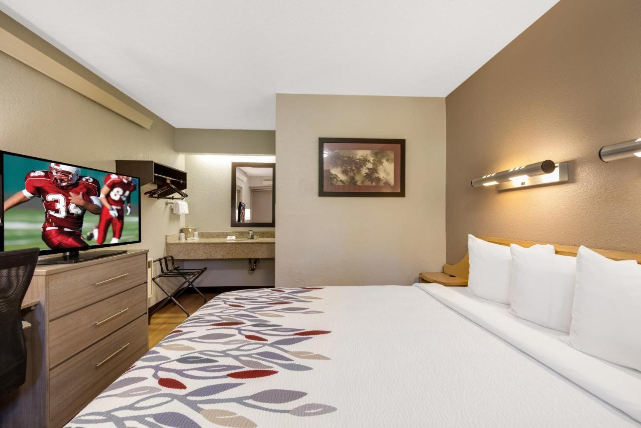 Red Roof Inn Asheville - Biltmore West Εξωτερικό φωτογραφία