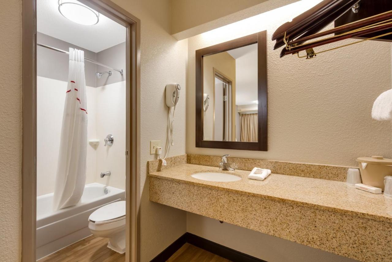 Red Roof Inn Asheville - Biltmore West Εξωτερικό φωτογραφία