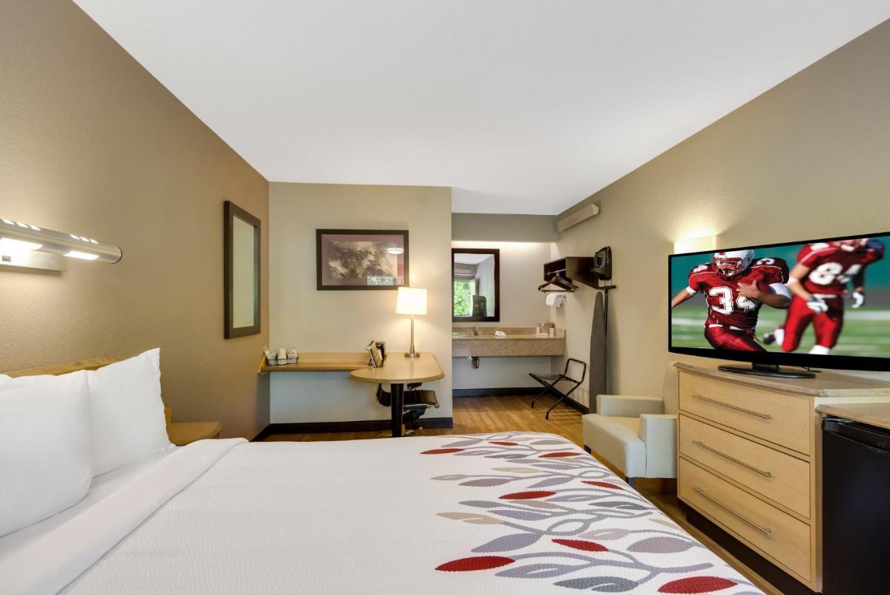 Red Roof Inn Asheville - Biltmore West Εξωτερικό φωτογραφία