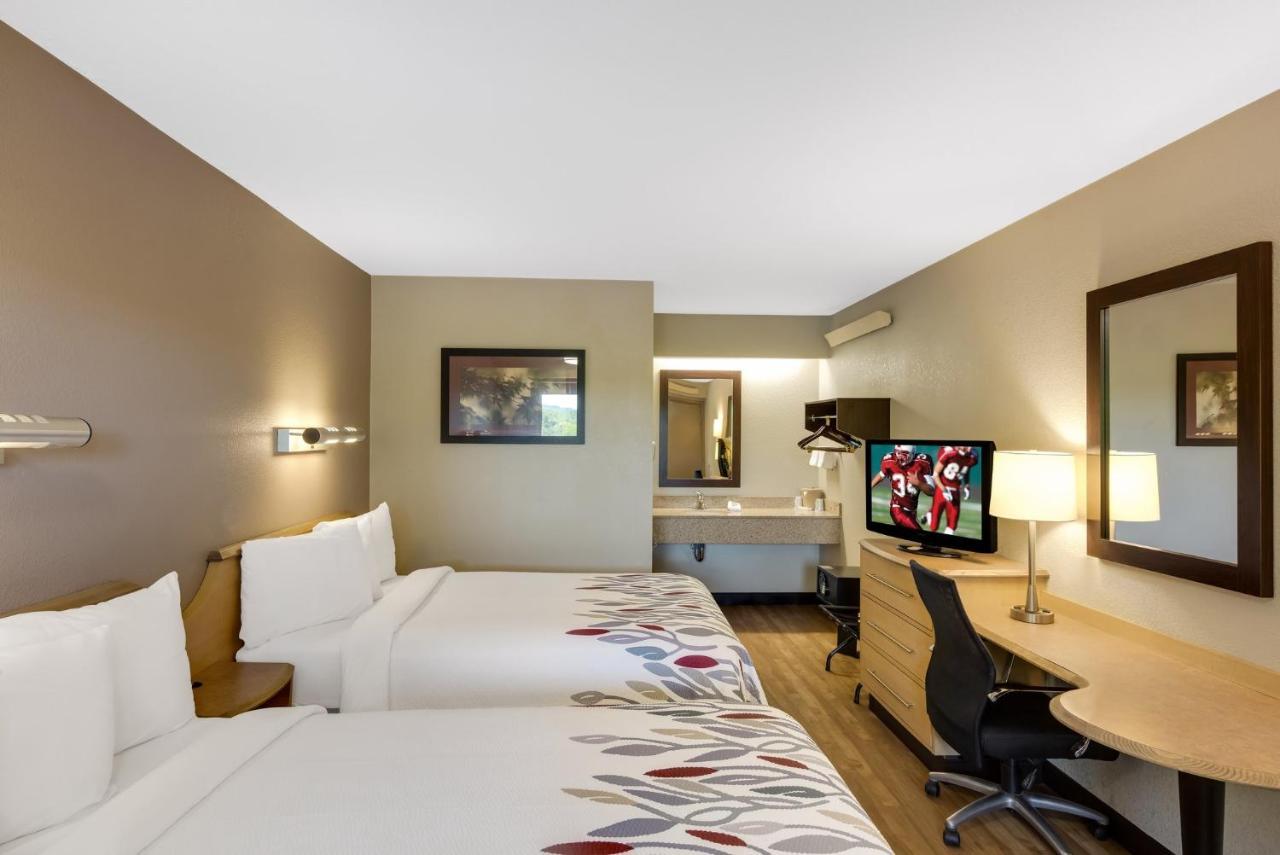 Red Roof Inn Asheville - Biltmore West Εξωτερικό φωτογραφία