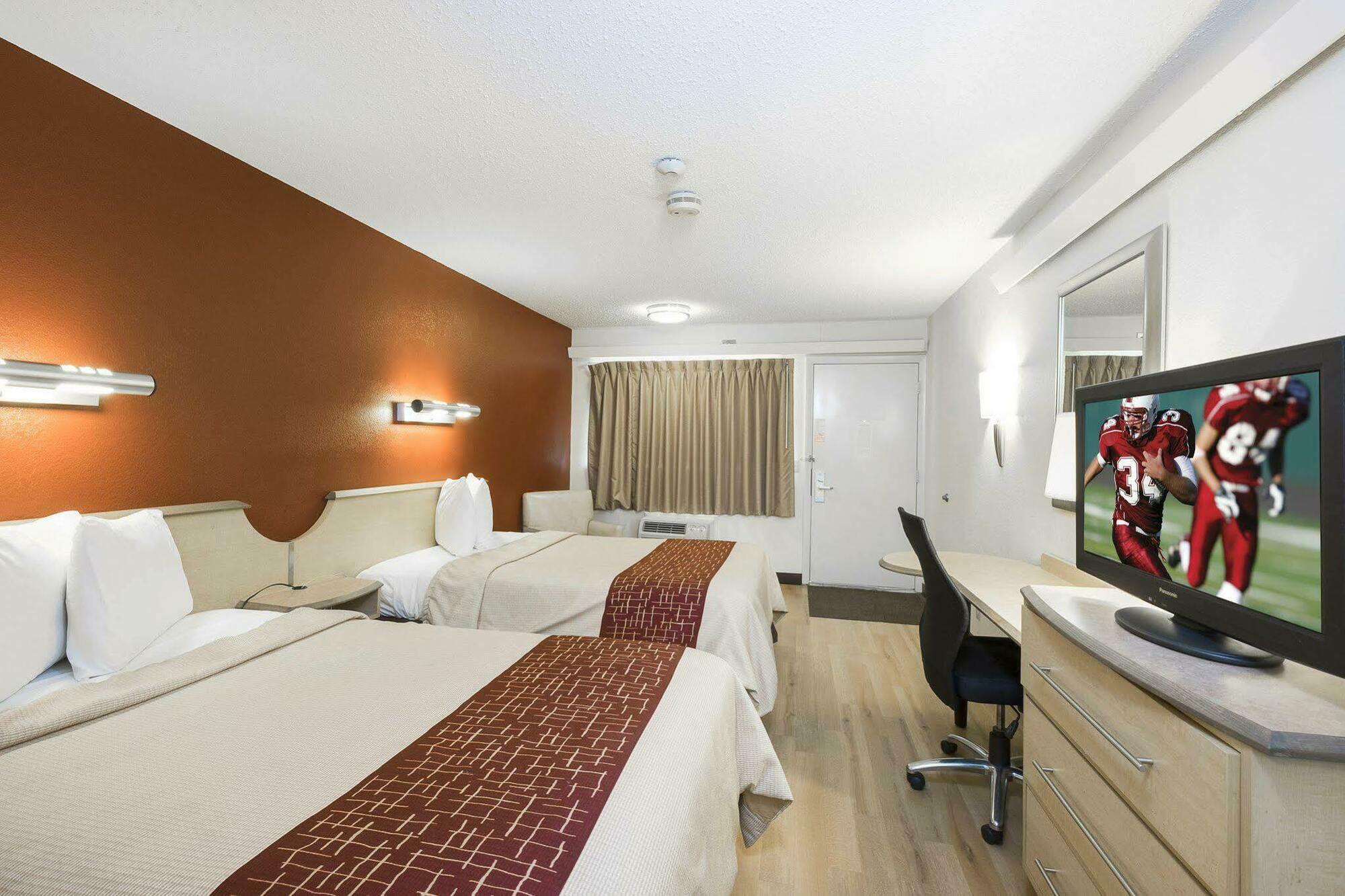 Red Roof Inn Asheville - Biltmore West Εξωτερικό φωτογραφία