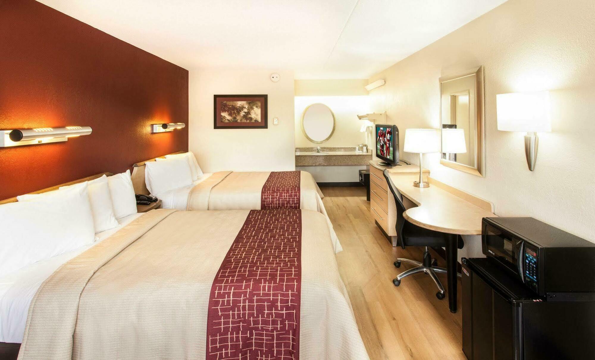 Red Roof Inn Asheville - Biltmore West Εξωτερικό φωτογραφία