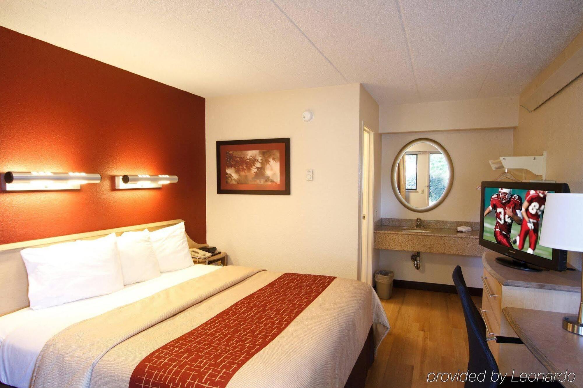 Red Roof Inn Asheville - Biltmore West Εξωτερικό φωτογραφία